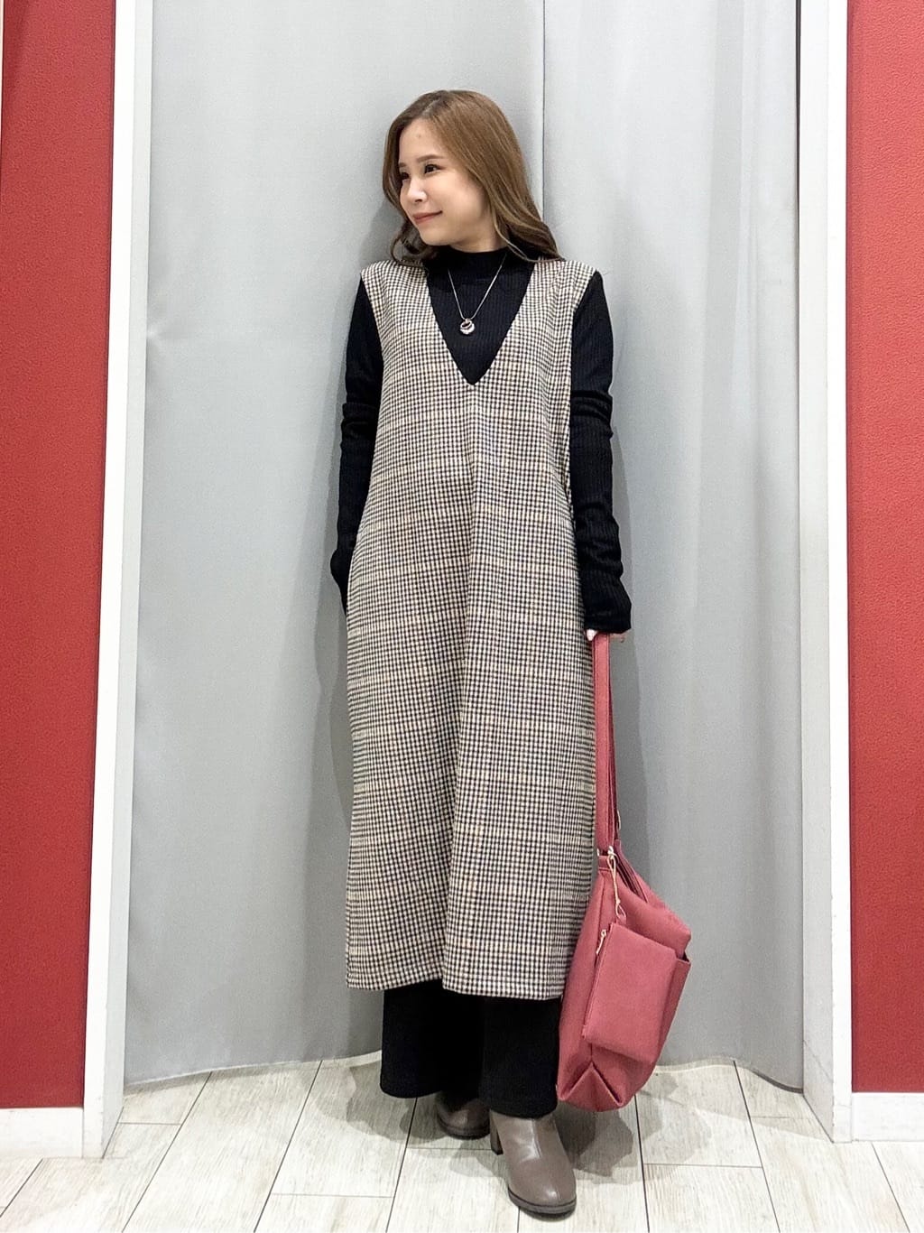 shioさんの「SHOO･LA･RUE｜【撥水/洗える】ショートフーディーダウン」を使ったコーディネート