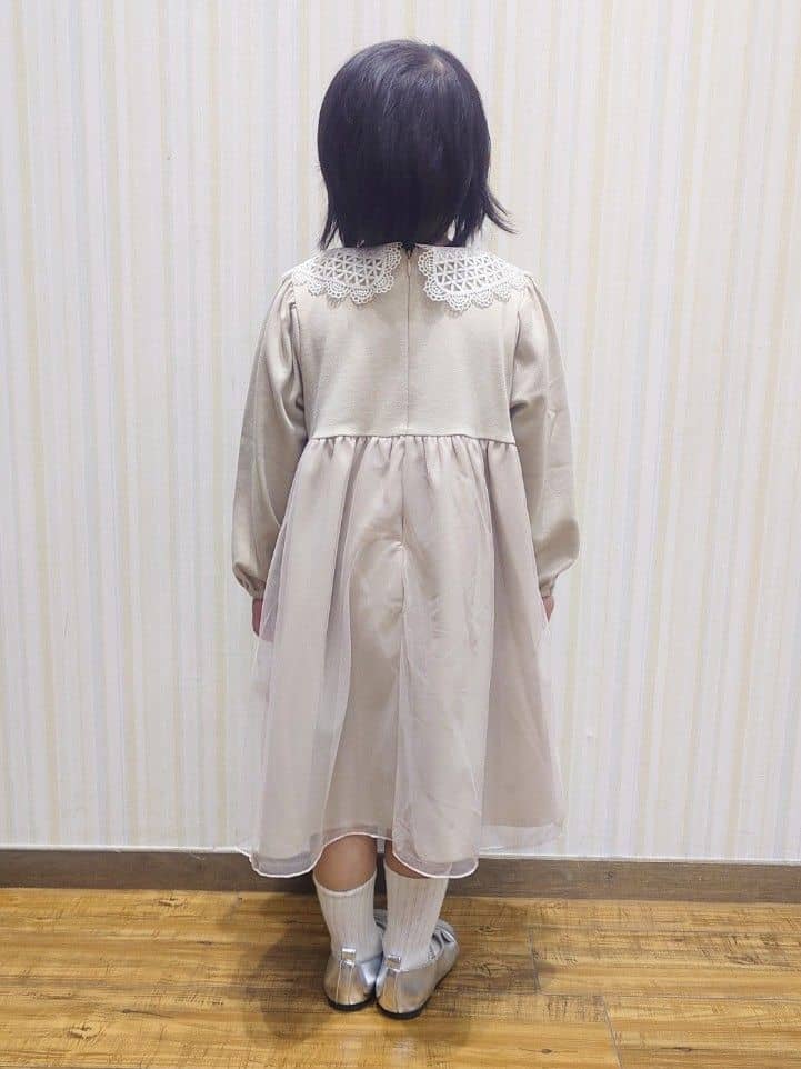 Yuiさんの「SHOO･LA･RUE｜【110-140cm/プチセレ】チュールドッキングワンピース」を使ったコーディネート
