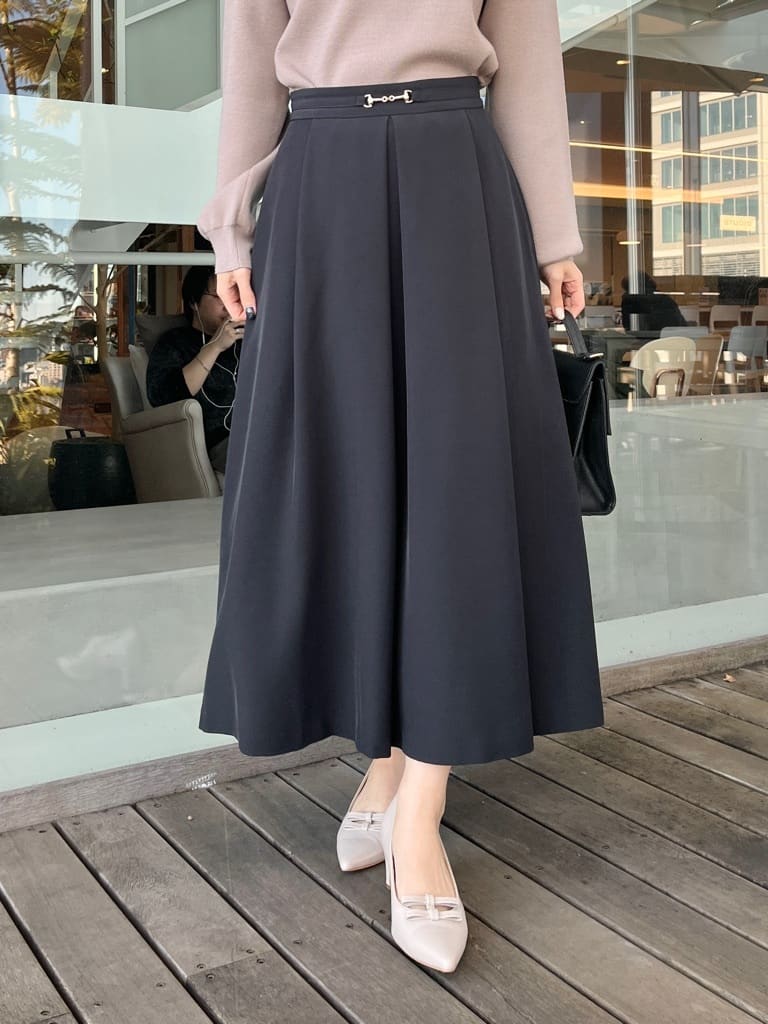 はばさんの「Couture brooch｜【洗える・通勤】レース ドッキング ニット」を使ったコーディネート