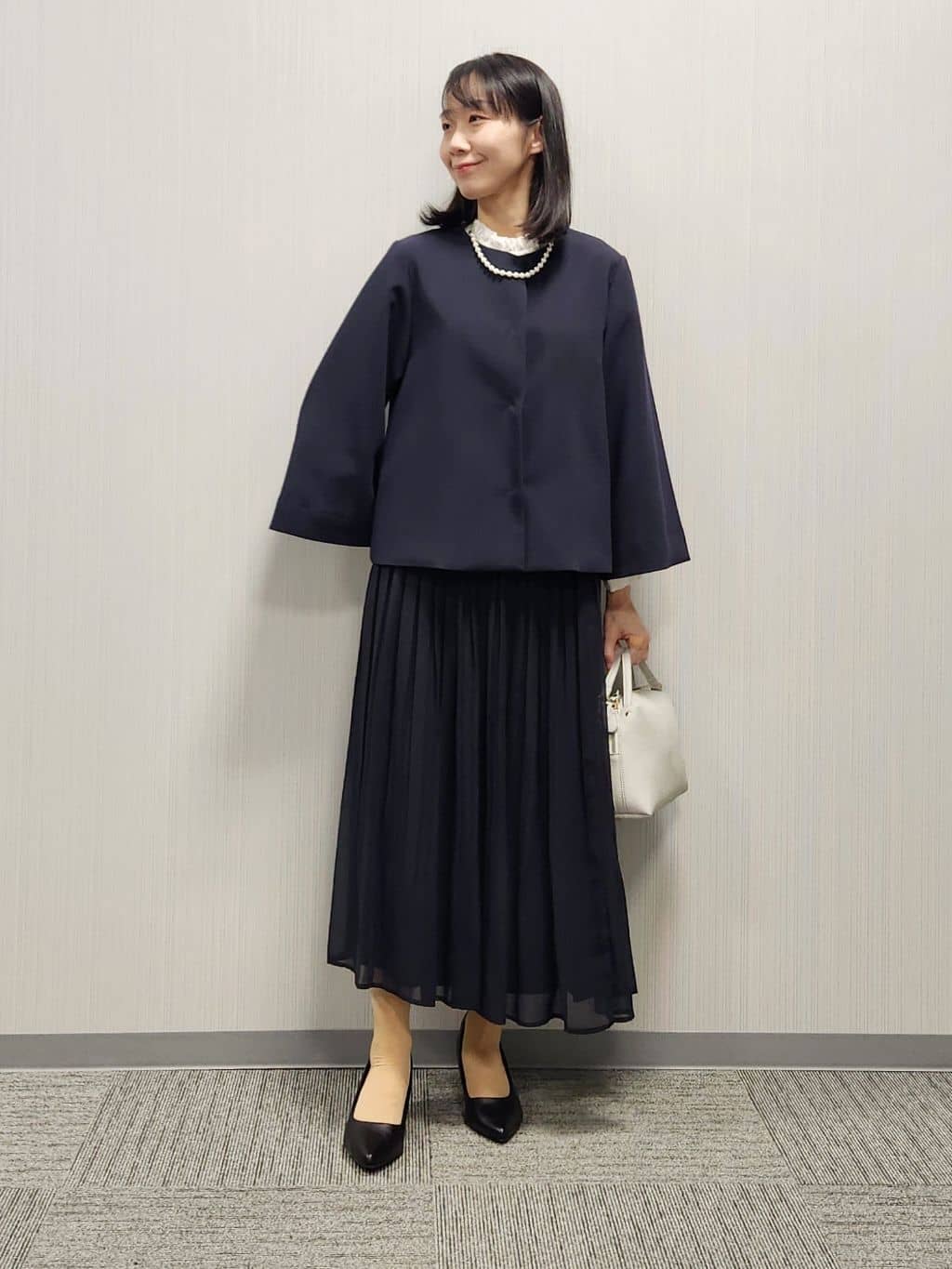 naraさんの「Dessin｜【洗える】フリルネックジョーゼットブラウス」を使ったコーディネート