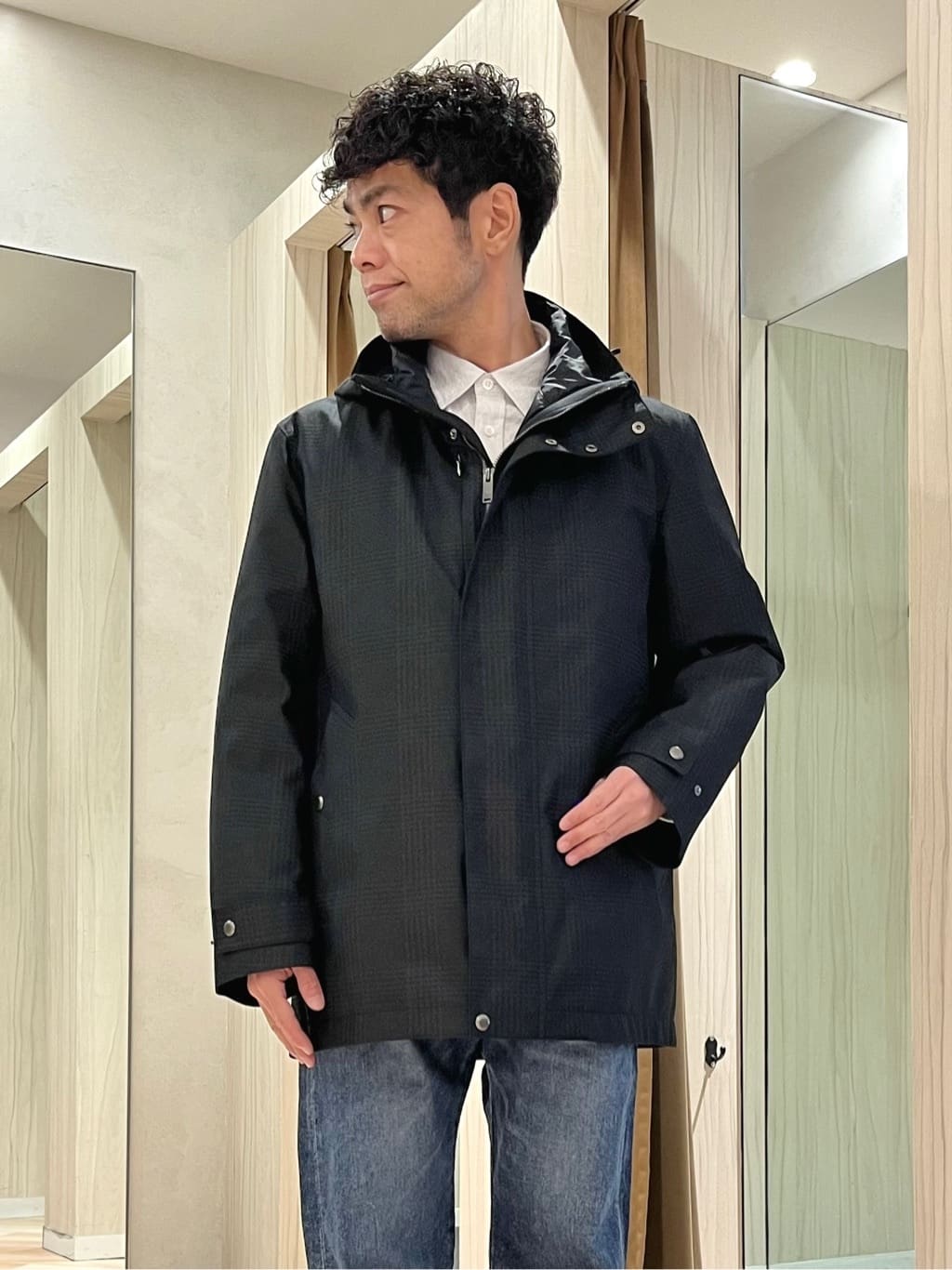 URAさんの「TAKEO KIKUCHI｜【Made in JAPAN】播州織 ドビー千鳥シャツ」を使ったコーディネート