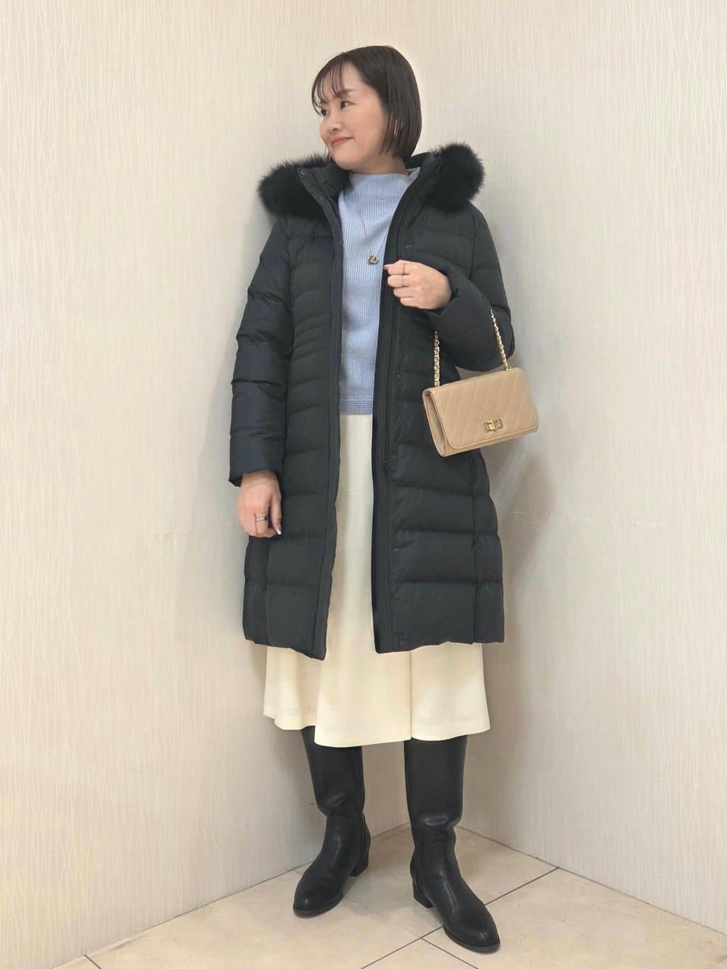 naokoさんの「UNTITLED｜【はっ水機能/フード取り外し可/防寒】ロングダウンコート」を使ったコーディネート