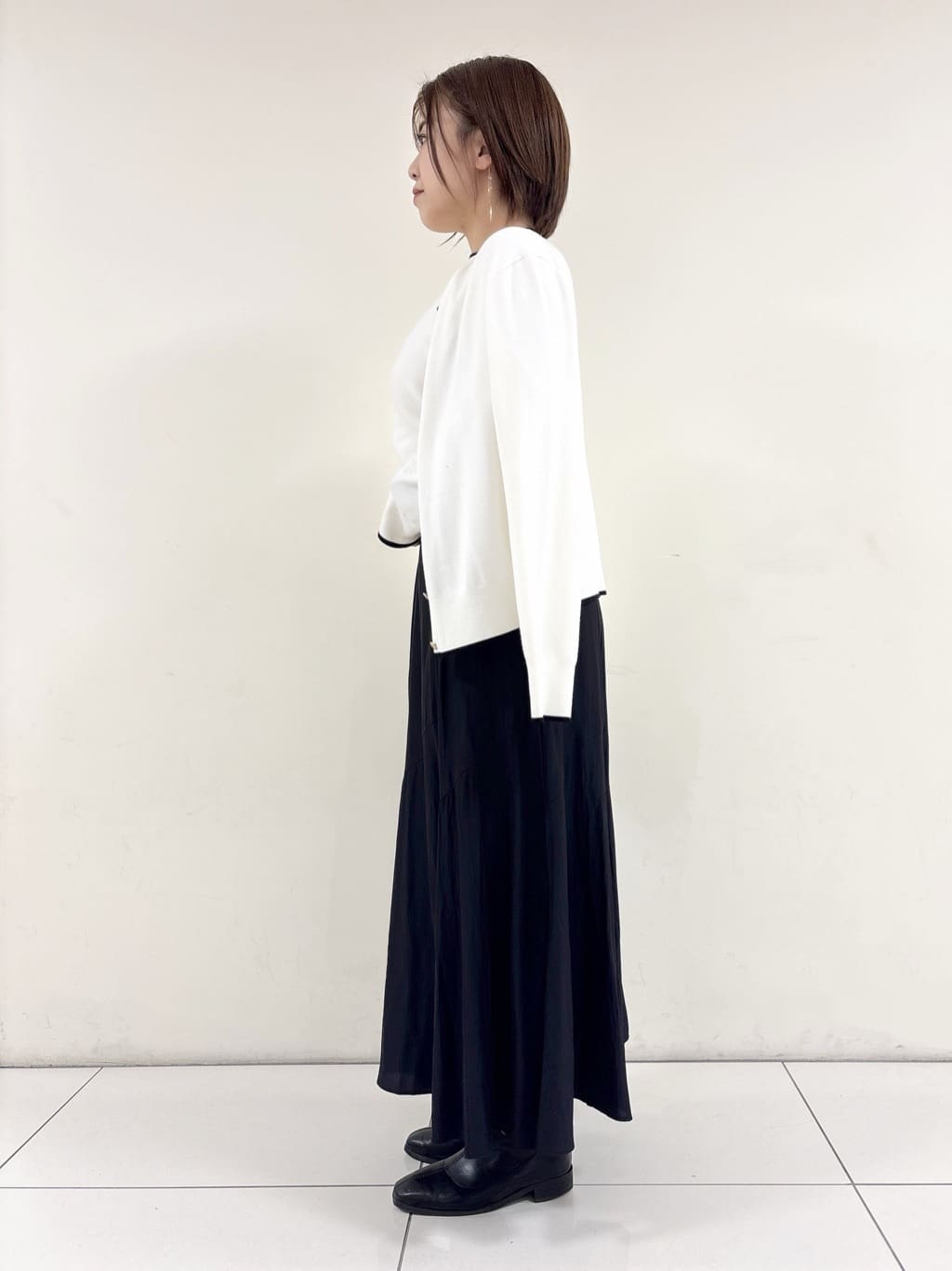 ayumiさんの「UNTITLED｜【アンサンブル可/洗える】ウォームスパン カーディガン」を使ったコーディネート