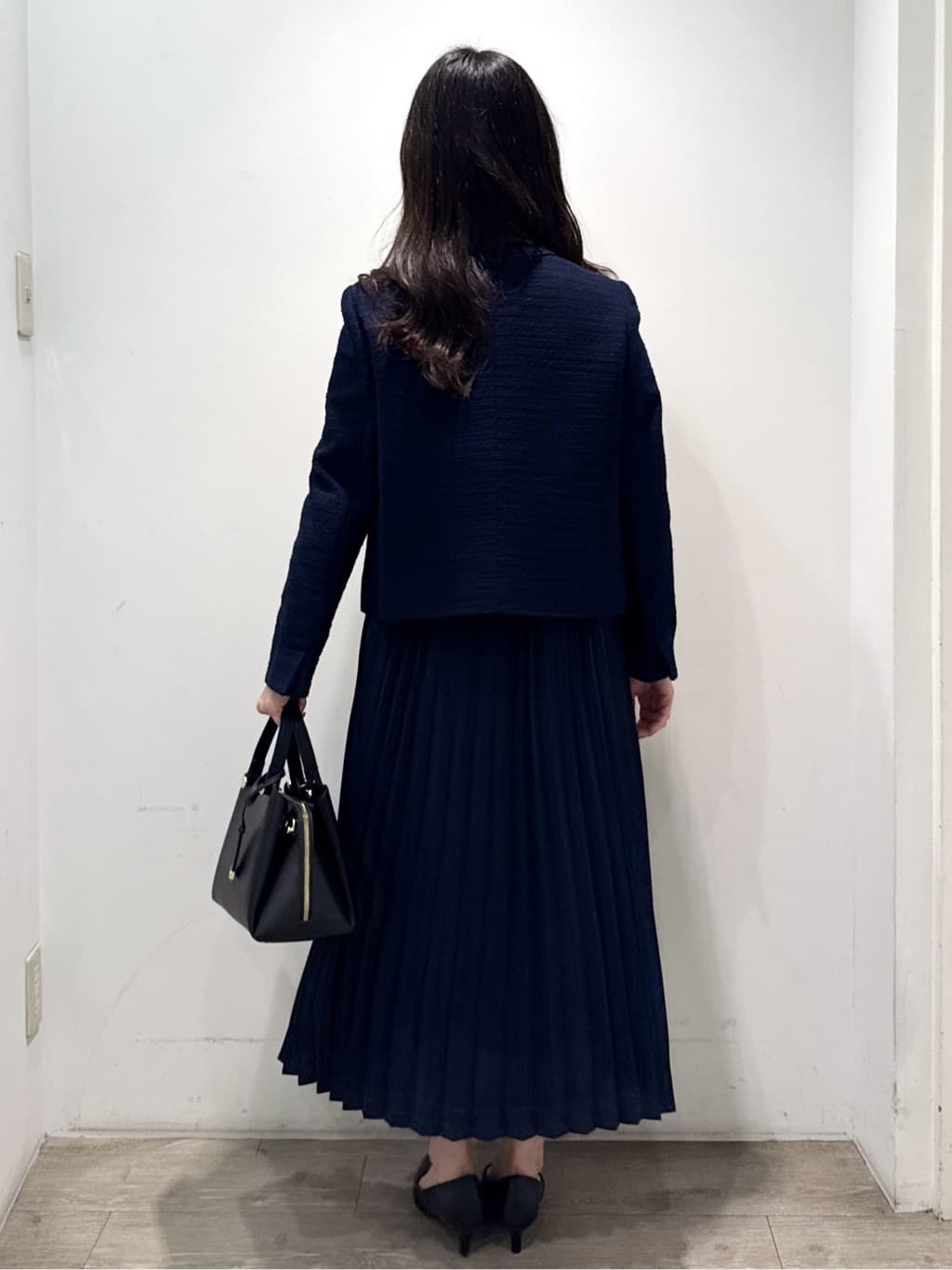 yuicciさんの「OPAQUE.CLIP｜《通勤対応》ジョーゼットプリーツワンピース【洗濯機OK】」を使ったコーディネート