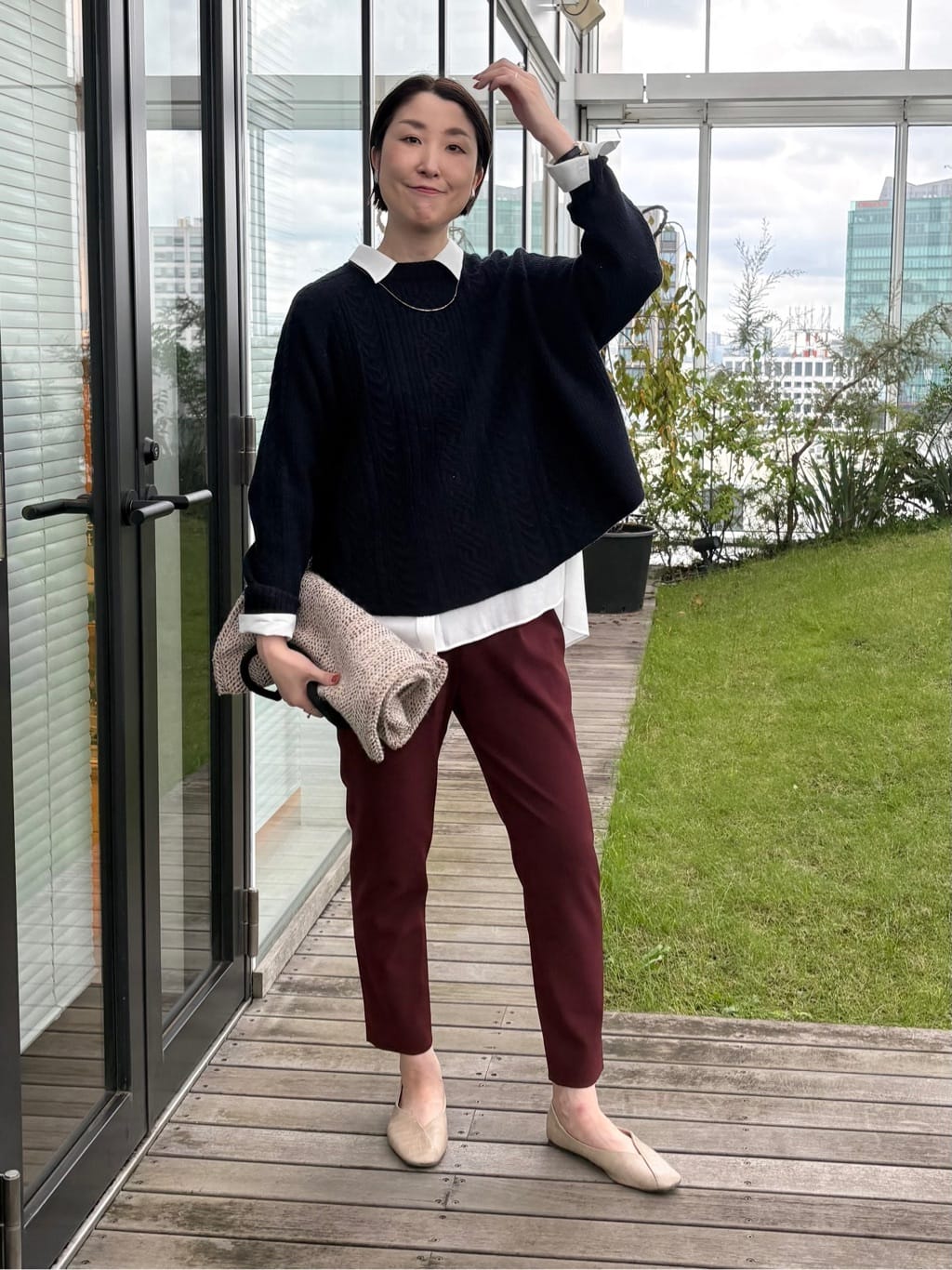 yuriさんの「INDIVI｜【体型カバー／清涼感】シアーオーバーシャツ」を使ったコーディネート