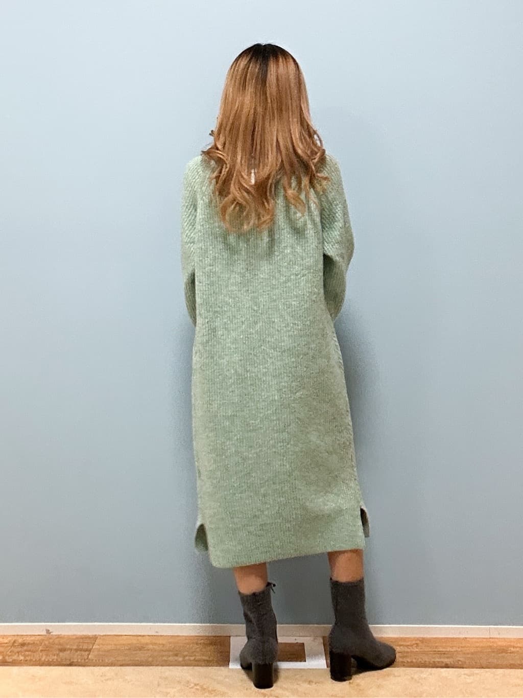 mikoさんの「SHOO･LA･RUE｜【着丈選べる】ケーブル柄ニットワンピース」を使ったコーディネート
