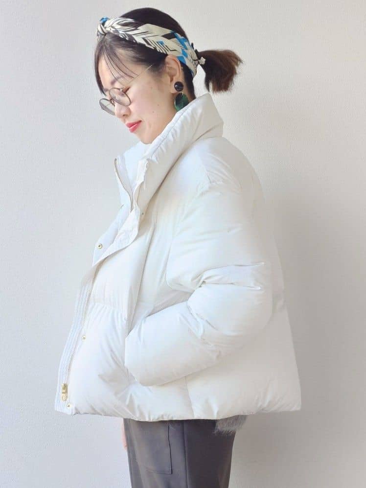 MUTSUKOさんの「UNTITLED｜【トレンド/撥水機能/防寒】ショートダウンコート」を使ったコーディネート