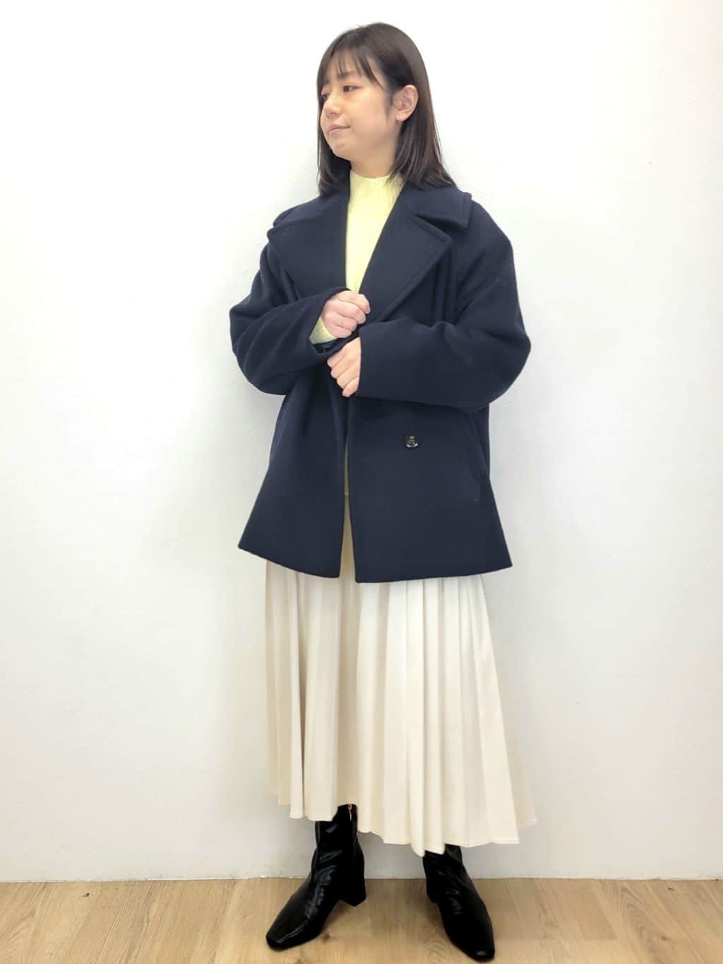 LISAさんの「OPAQUE.CLIP｜カシミヤブレンドウールミドルピーコート」を使ったコーディネート