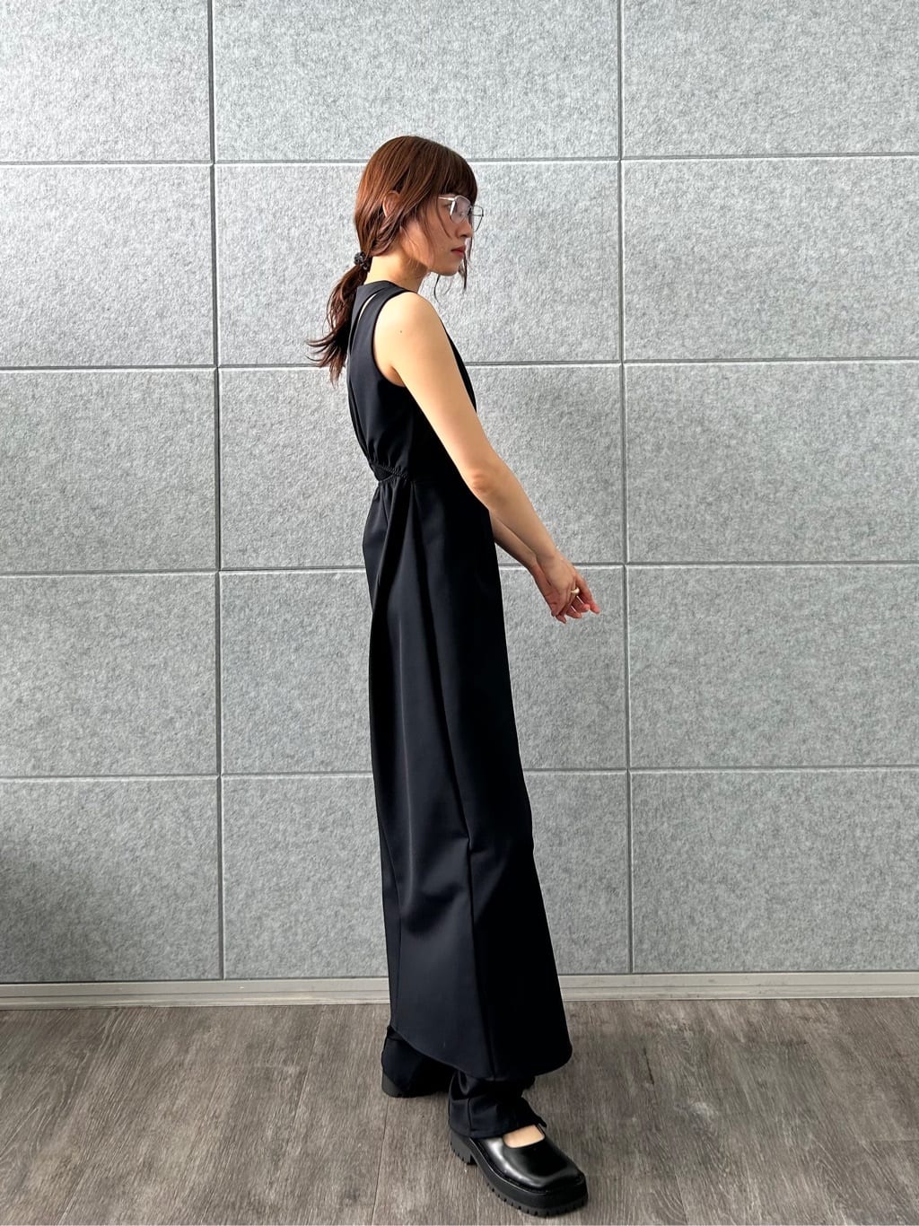 miyu maesakaさんの「CODE A｜slit jersey dress」を使ったコーディネート