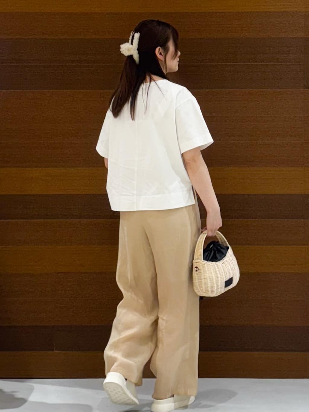 まみさんの「OPAQUE.CLIP｜◆刺繍ロゴワイドシルエットTシャツ【洗濯機洗い可】」を使ったコーディネート