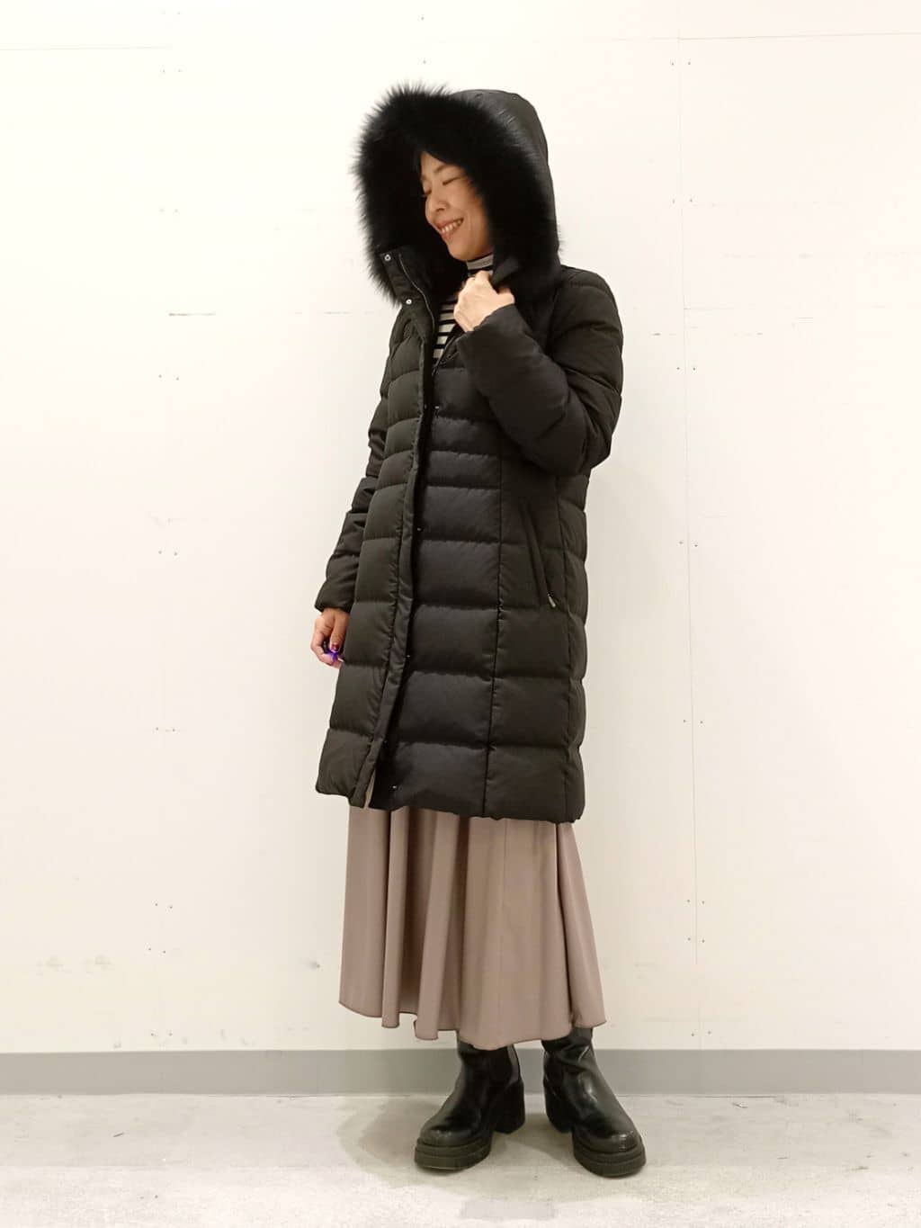 Kさんの「INDIVI｜【名品／撥水／抗菌防臭】ロング丈リサイクルダウンコート」を使ったコーディネート