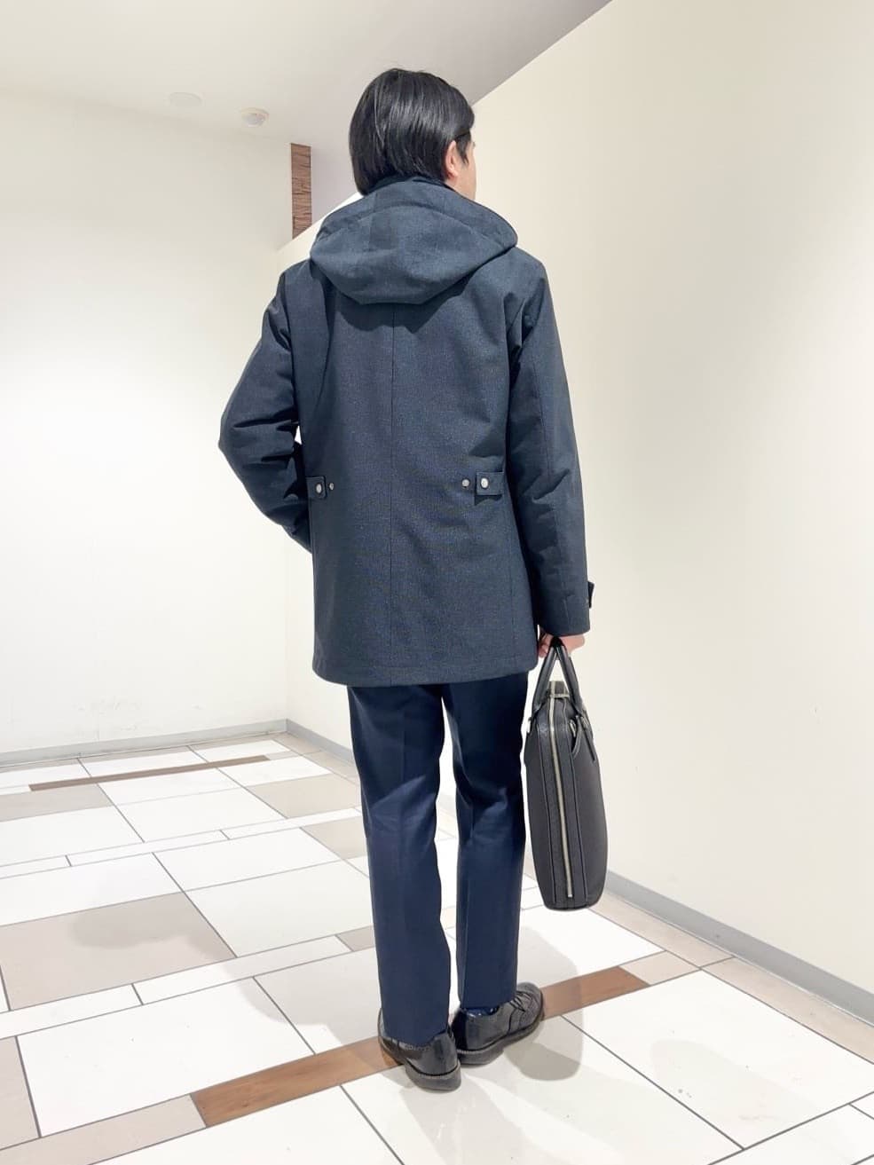 及川さんの「TAKEO KIKUCHI｜【Three by Three】シャイニーシャークピンヘッド スーツ/3ピース対応可」を使ったコーディネート