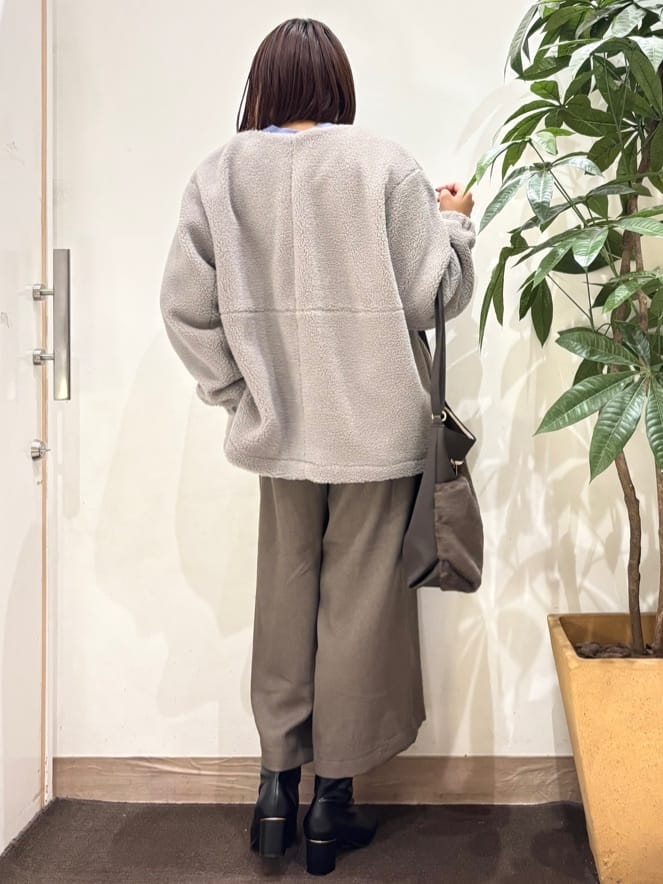 TOWAさんの「SHOO･LA･RUE｜ストレッチブーツ」を使ったコーディネート