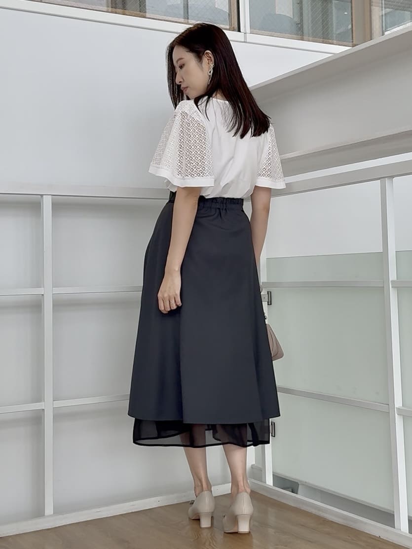 teiさんの「Couture brooch｜【マシンウォッシャブル・美シルエット】裾シアーフレアスカート」を使ったコーディネート