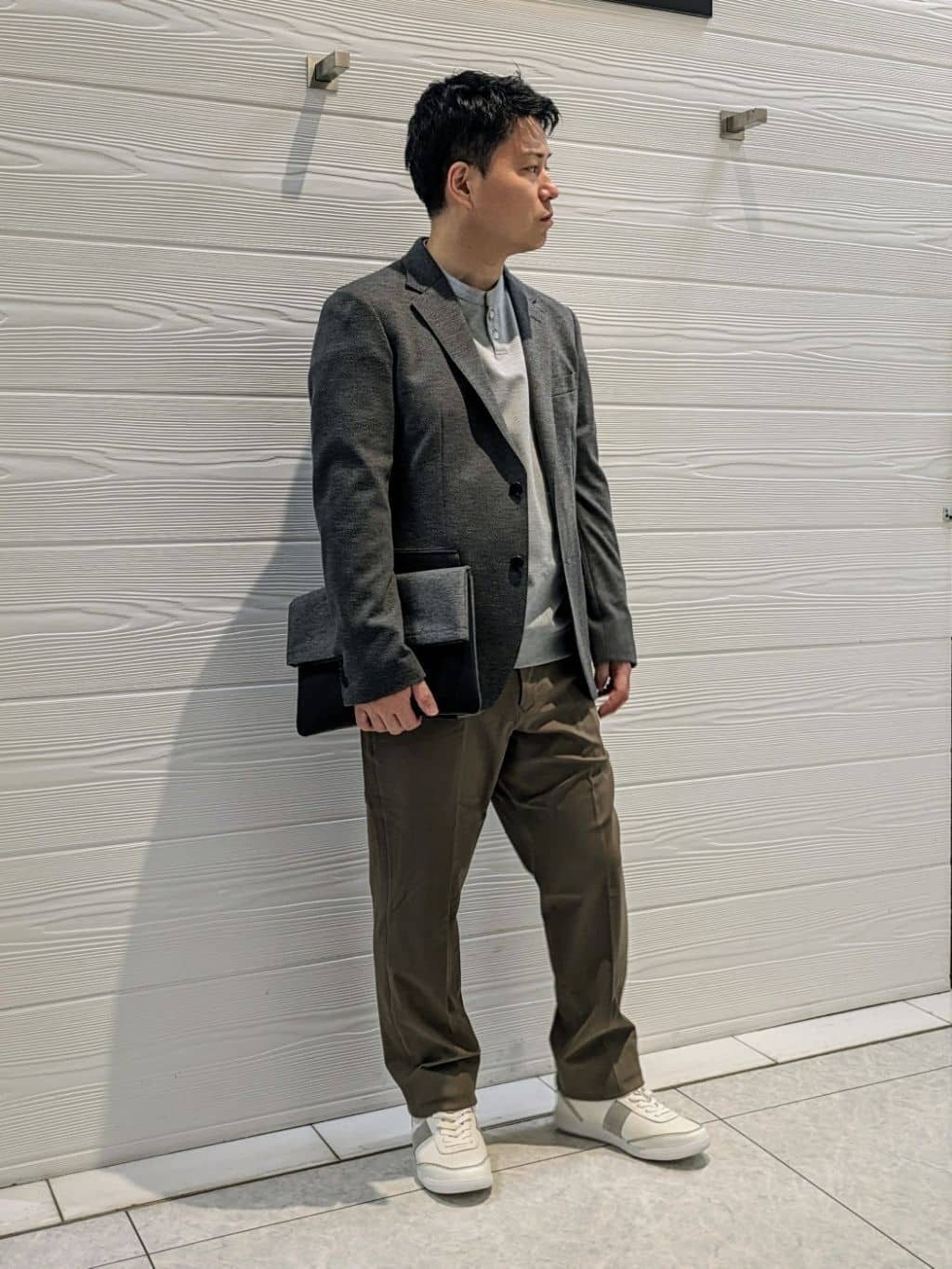 かずさんの「TAKEO KIKUCHI｜【360&deg;ストレッチ／セットアップ対応】None Of Stress パンツ」を使ったコーディネート