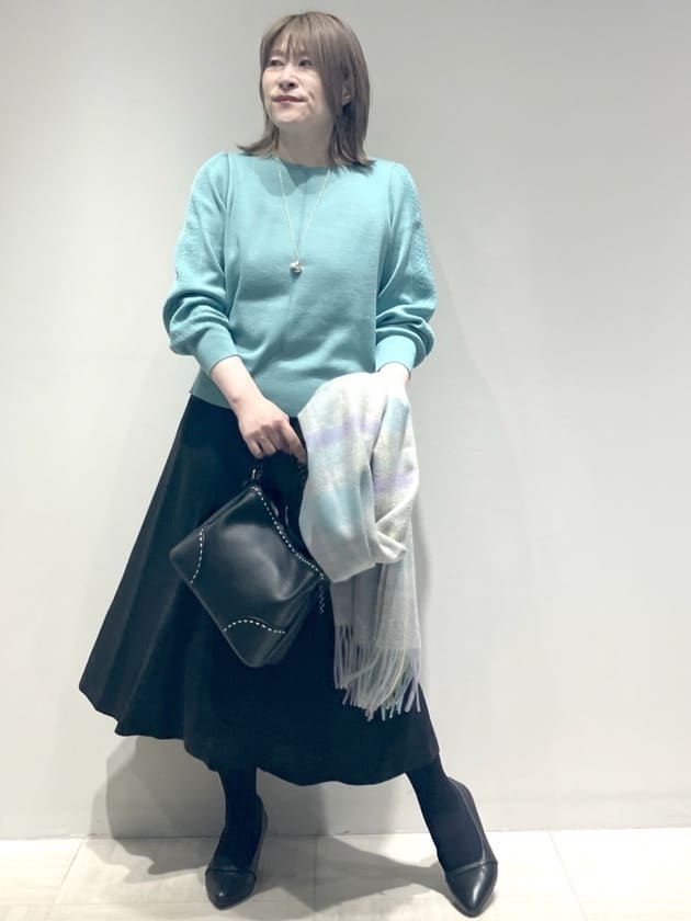 関根さんの「Reflect｜【通勤】スエードライクフレアスカート」を使ったコーディネート