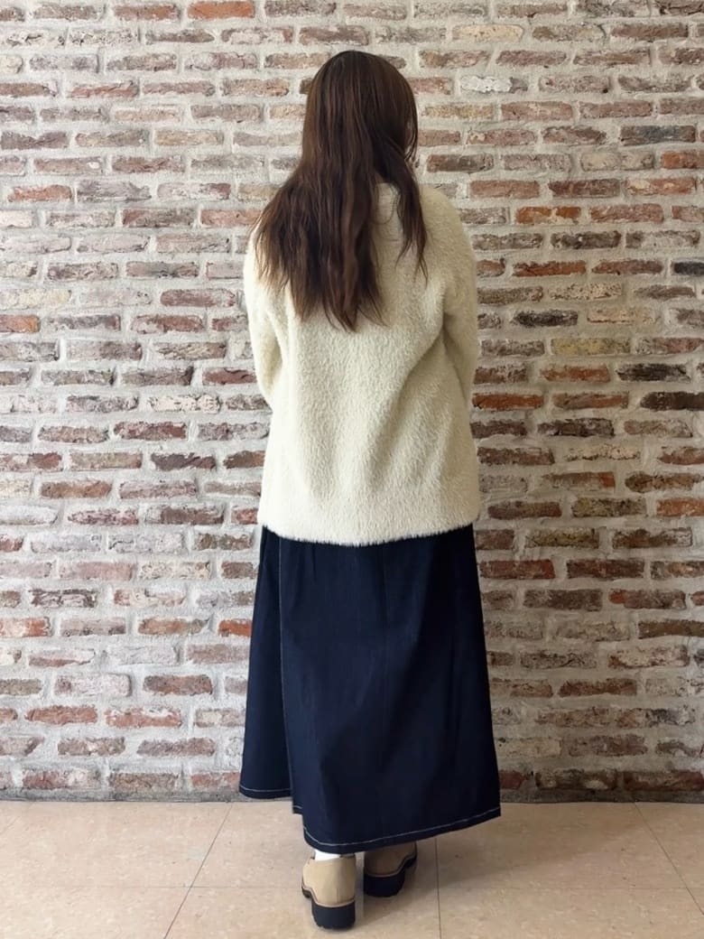 tokiさんの「THE SHOP TK｜【ふわふわあったか】フェザーカーディガン」を使ったコーディネート