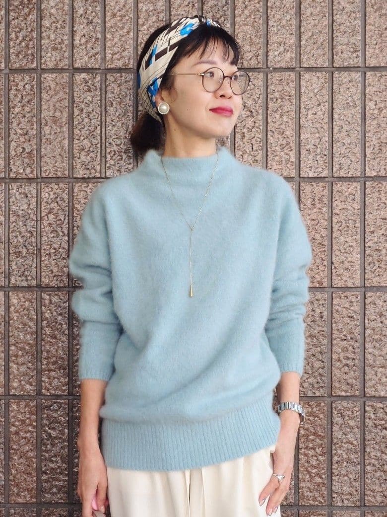 MUTSUKOさんの「UNTITLED｜【大人な品格/ふわふわニット】フォックスカシミヤ コクーンニット」を使ったコーディネート