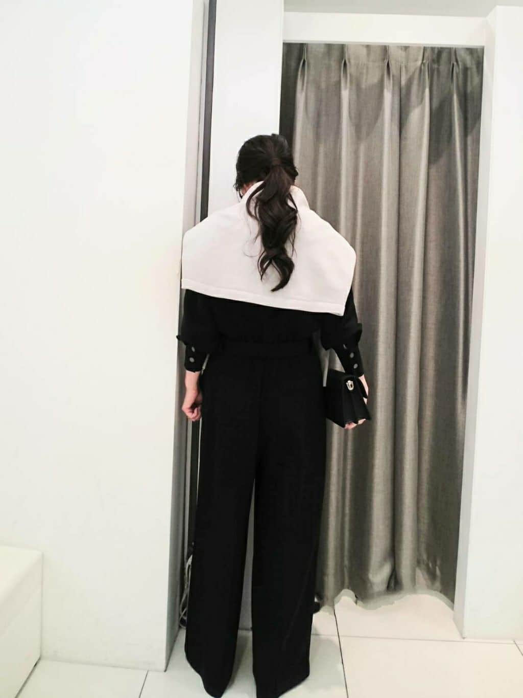 YABUさんの「UNTITLED｜◆【朝比奈 彩&times;Oggi&times;UNTITLED スペシャルコラボ】シャツカラーオールインワン」を使ったコーディネート