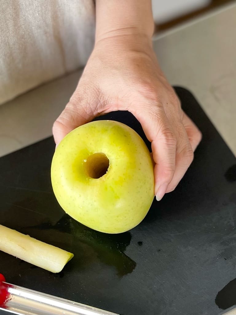 212キッチンストア公式さんの「212 KITCHEN STORE｜◆りんごカッター ＜フルベジ＞」を使ったコーディネート