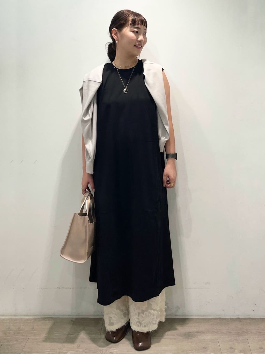 sumicaさんの「OPAQUE.CLIP｜カットソーフレアワンピース【接触冷感／洗濯機洗い可】」を使ったコーディネート