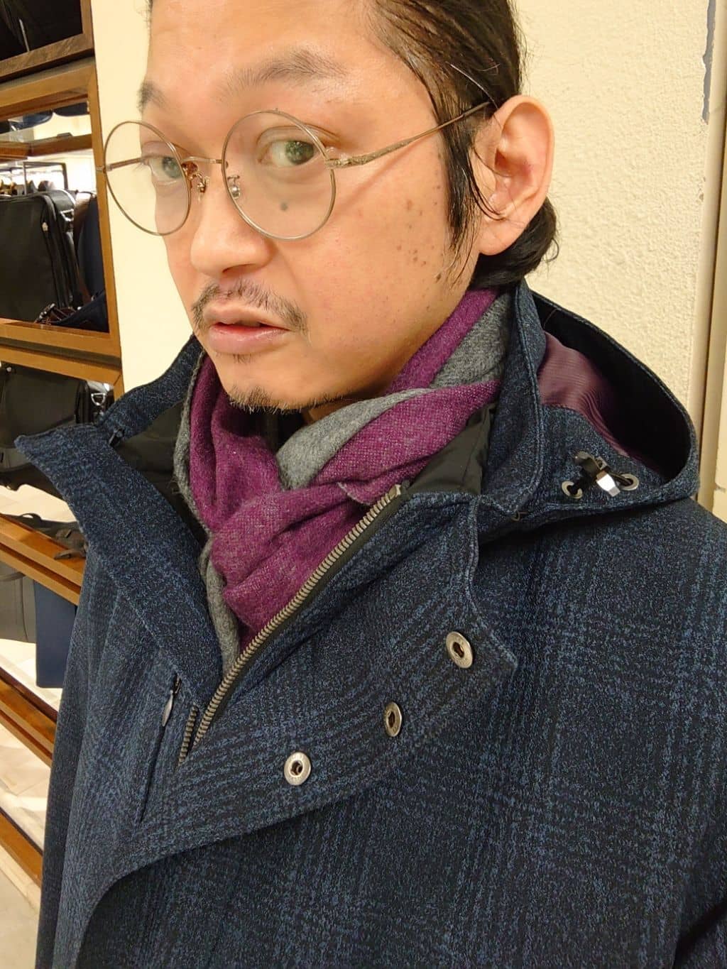 かしげるさんの「TAKEO KIKUCHI｜【全7サイズ&times;8色展開！】トップマルチヘリンボン パンツ」を使ったコーディネート