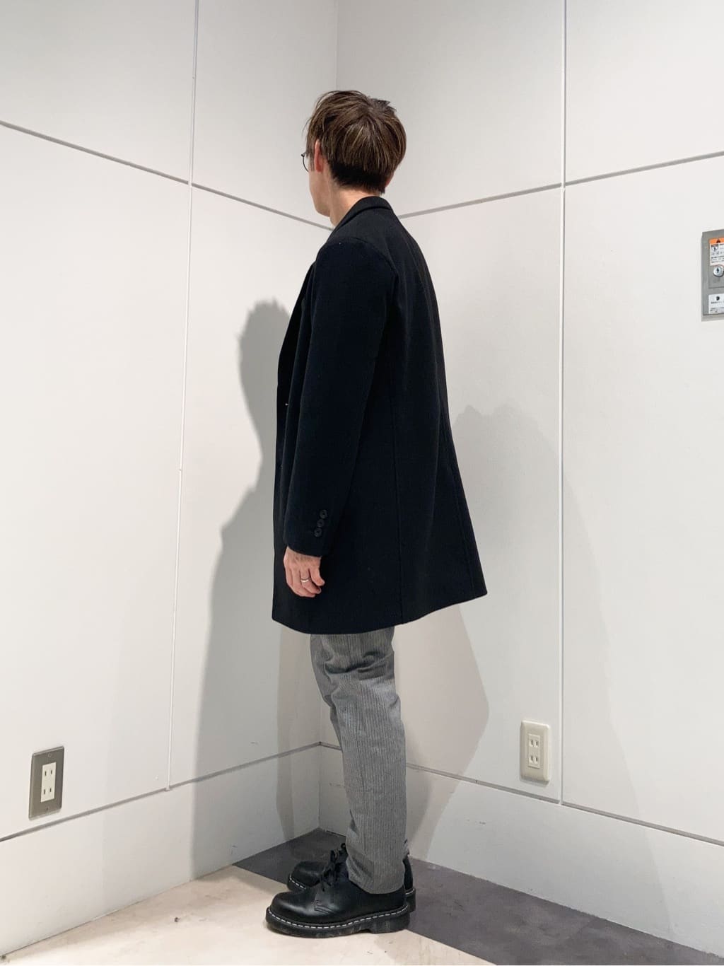 つーじーさんの「THE SHOP TK｜【オールシーズン穿ける！】7DAYSストレッチへリンボンパンツ　ON&hArr;OFF兼用」を使ったコーディネート