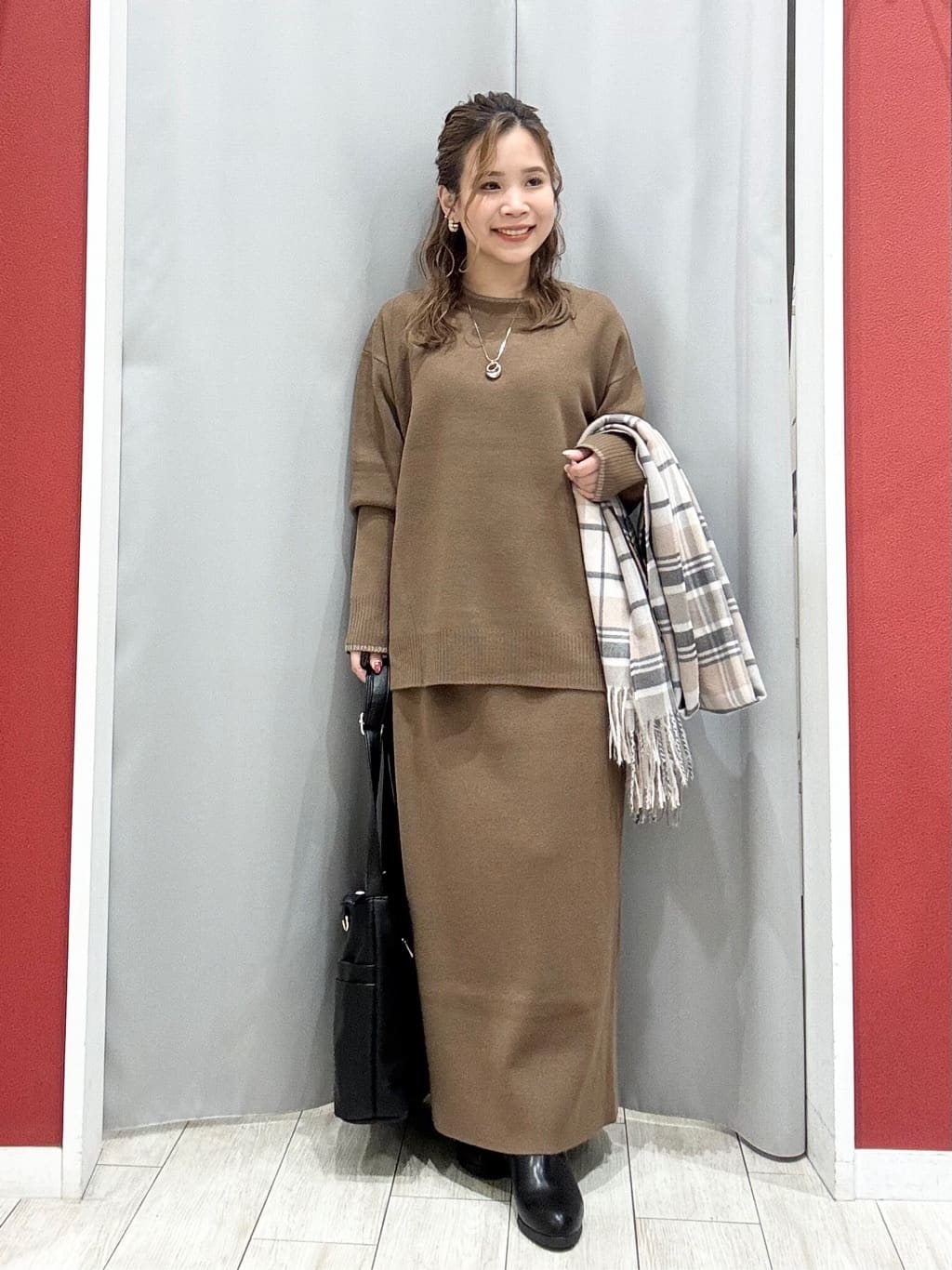 shioさんの「SHOO･LA･RUE｜【撥水/洗える】ショートフーディーダウン」を使ったコーディネート