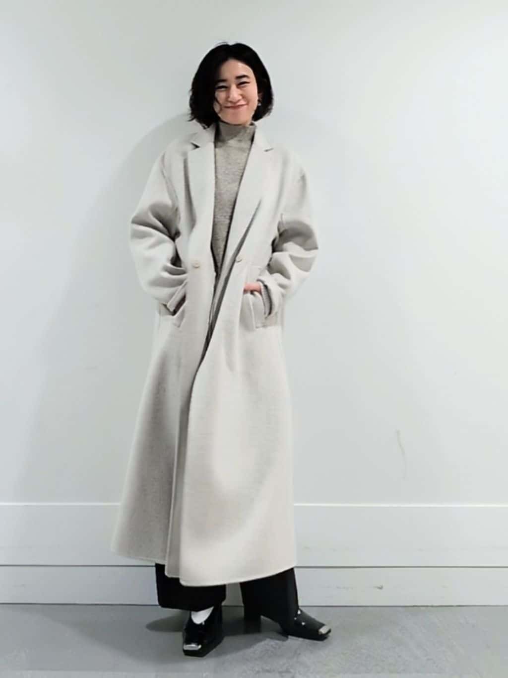 ミズタさんの「UNTITLED｜【8色展開/洗える】ウールカシミヤ ハイネックニット」を使ったコーディネート