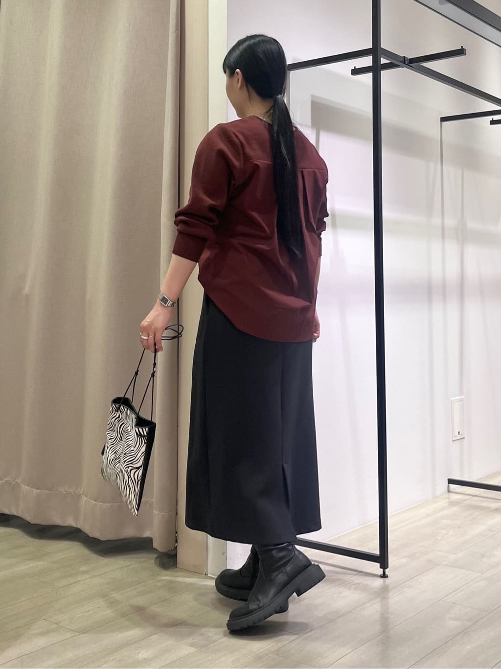 hasuさんの「INDIVI｜【洗える／選べる8色】トーンアップニット」を使ったコーディネート