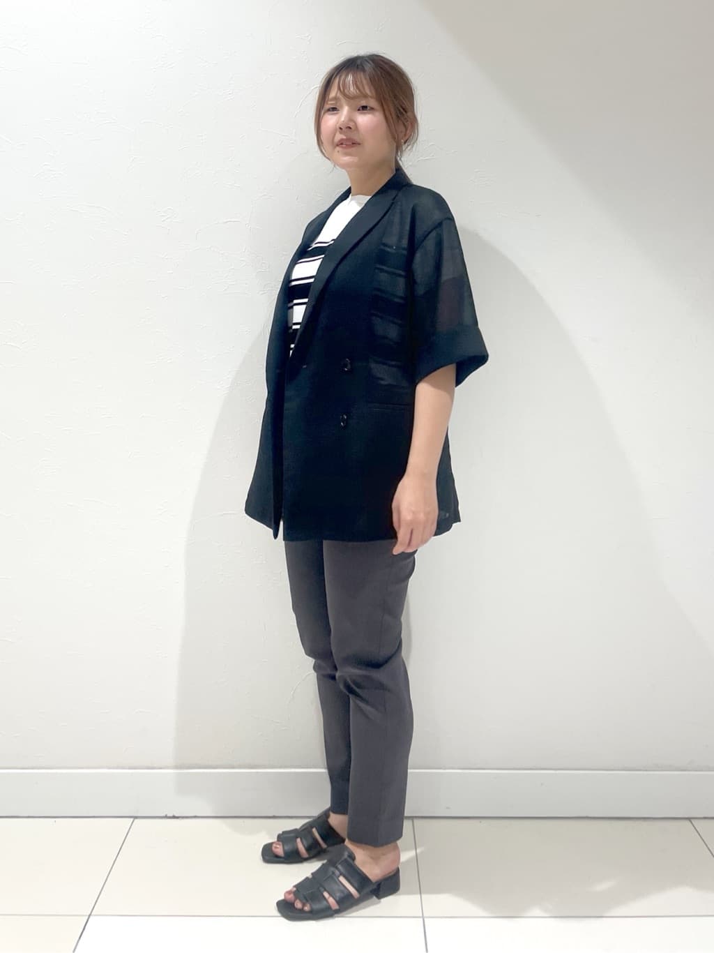 YUUKIさんの「INDIVI｜◆新色登場！【洗える／清涼感】レーヨンストレッチ フレンチスリーブニット」を使ったコーディネート