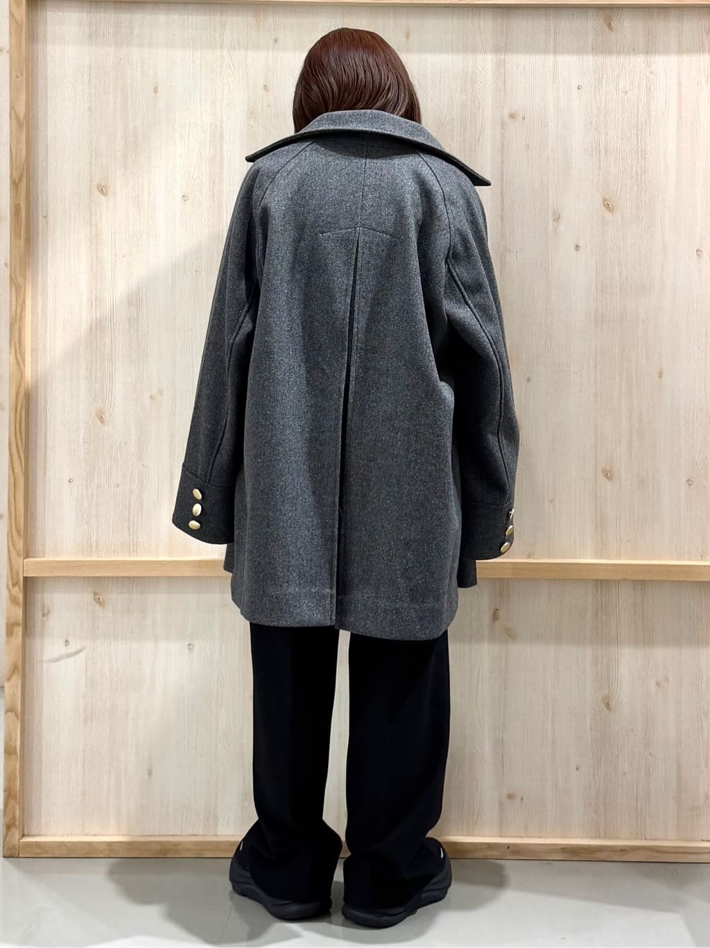 nanaさんの「THE SHOP TK｜クラシカルな装い ウールライクスタンドカラーコート」を使ったコーディネート