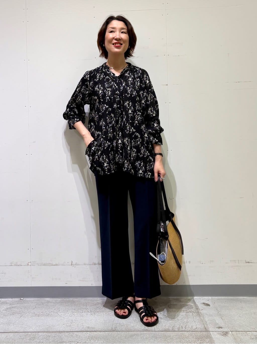 yuriさんの「INDIVI｜【着る日傘／遮熱／UVケア】ワイドパンツ」を使ったコーディネート