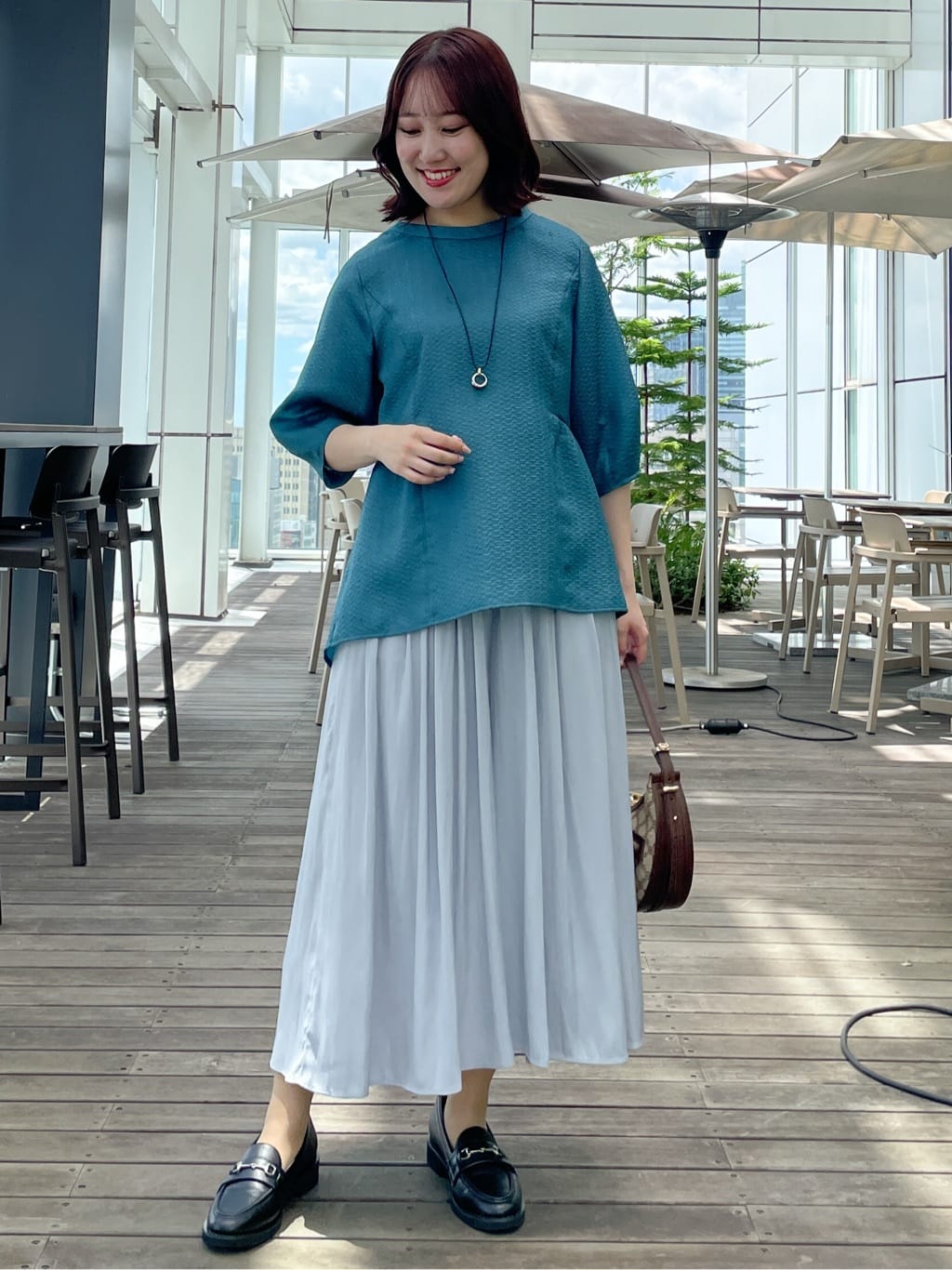 yukariさんの「Reflect｜【すっきり見え！長め丈】ペプラムデザインシアーブラウス」を使ったコーディネート