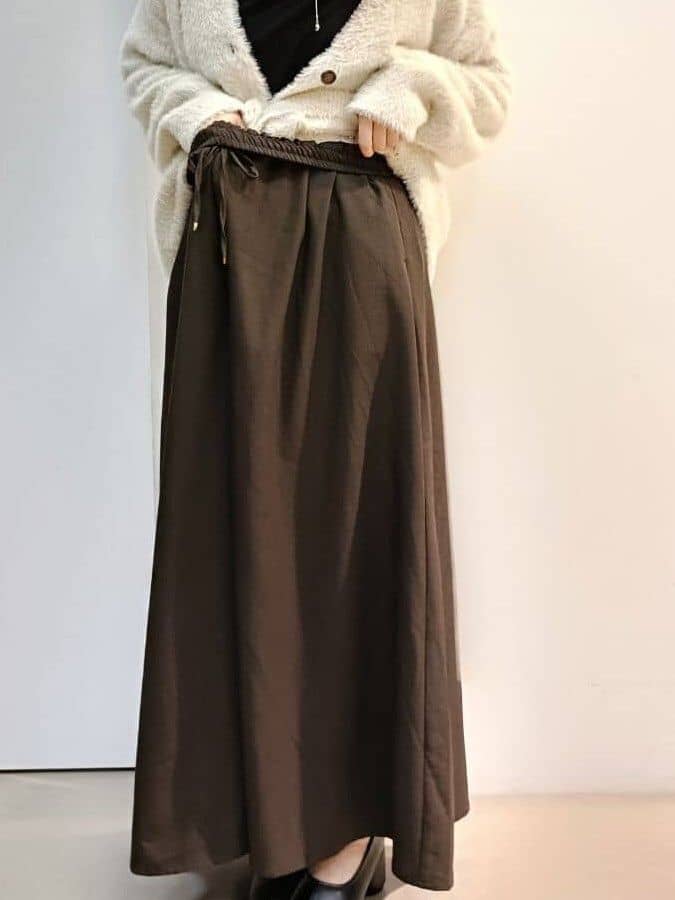 あんさんの「THE SHOP TK｜【ふわふわあったか】フェザーカーディガン」を使ったコーディネート