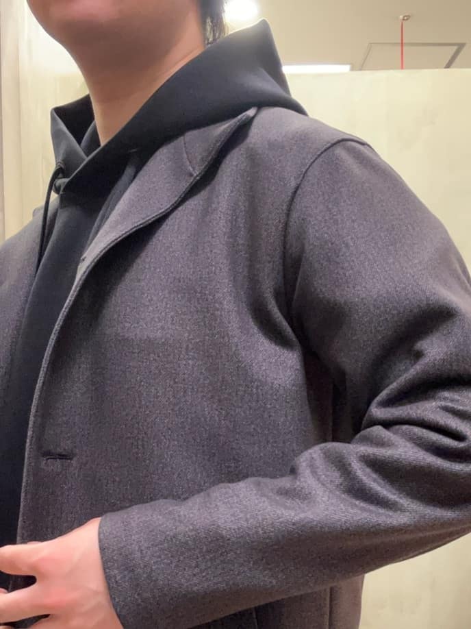 コウノ モトヤさんの「TAKEO KIKUCHI｜【DOWN FABRIC】ダウンファブリック スタンドカラーブルゾン」を使ったコーディネート