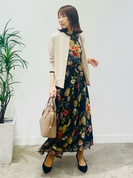 Miwaさんの「UNTITLED｜【アンサンブル可/薄手】ベーシッククルーネックカーディガン」を使ったコーディネート