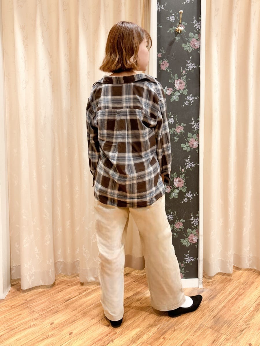 りぃさんの「SHOO･LA･RUE｜」を使ったコーディネート