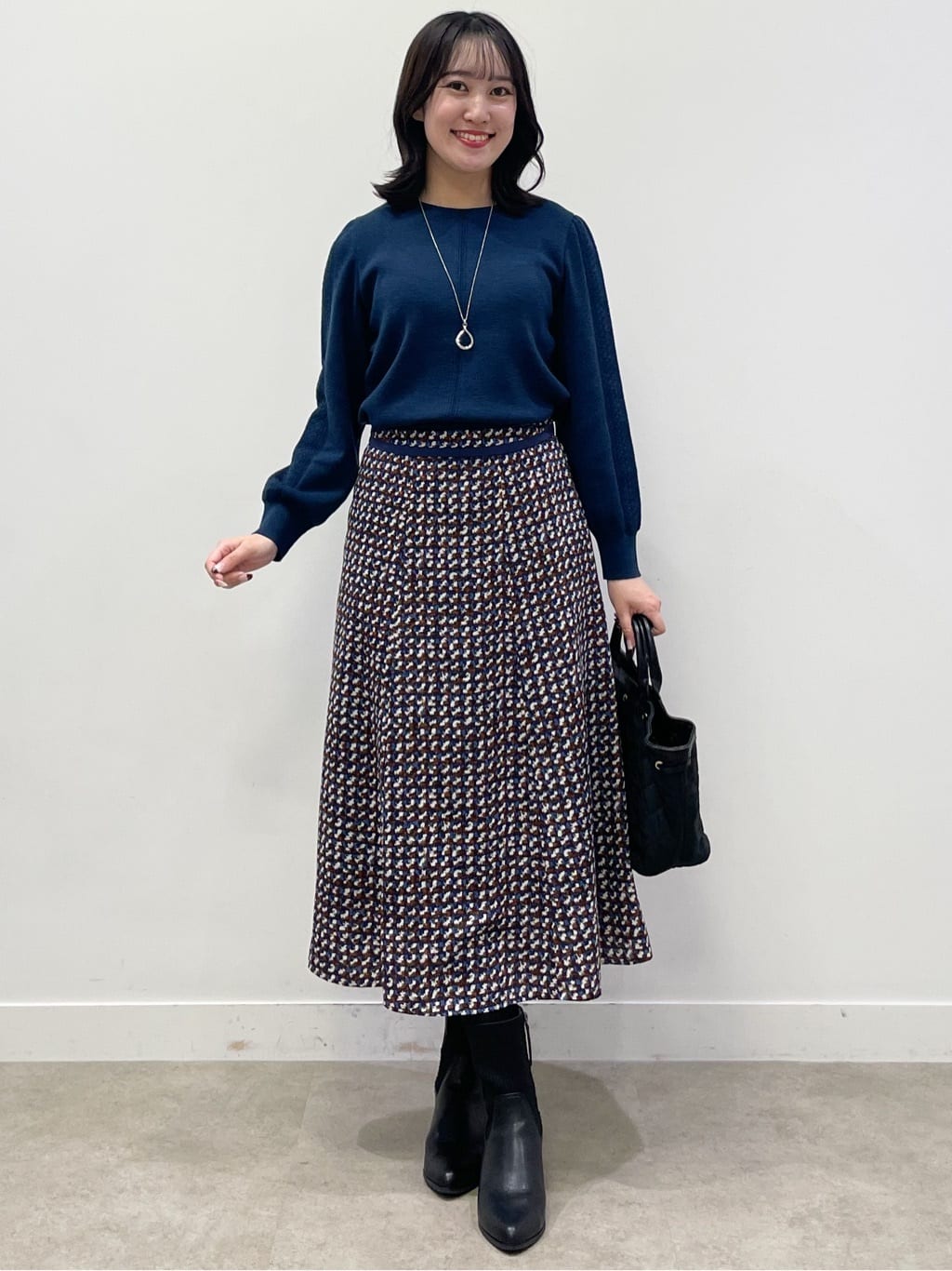 yukariさんの「Reflect｜【選べる8色／スカートにもパンツにも◎】ウール混ボートネックニット」を使ったコーディネート