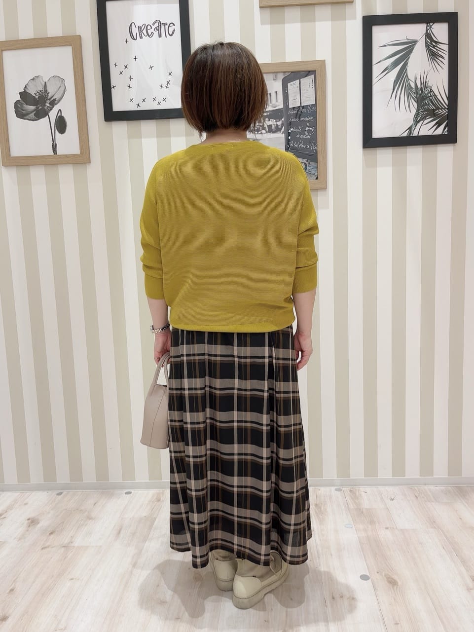 ma_miさんの「SHOO･LA･RUE｜【S-LL／2WAY】取り外しのできる シャツ腰巻パーツつきチェック柄スカート」を使ったコーディネート