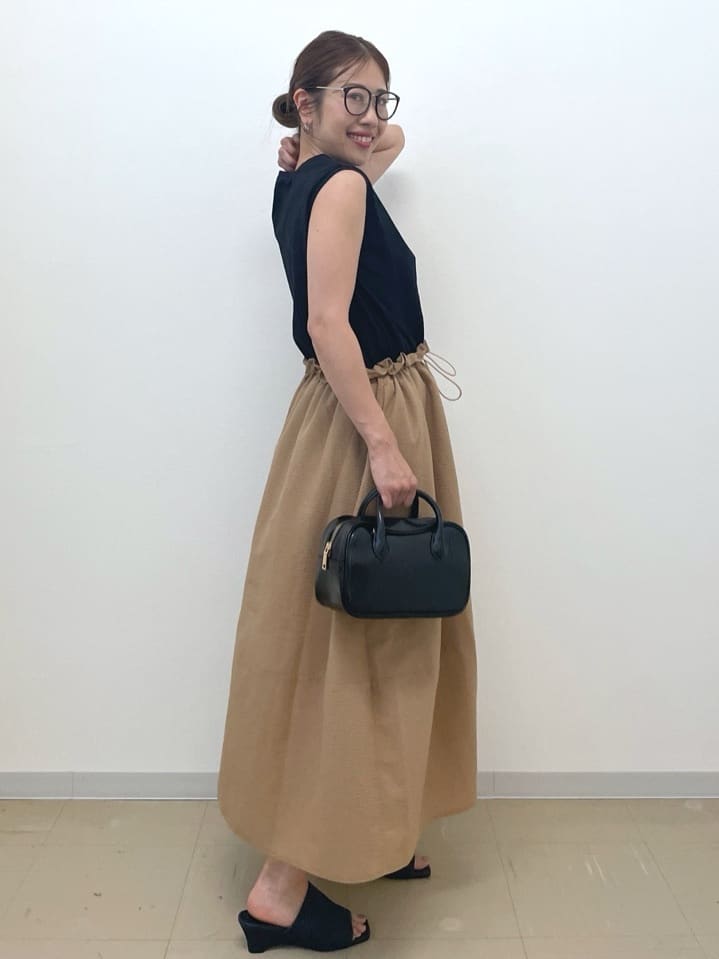 Akiさんの「OPAQUE.CLIP｜配色サッカードッキングワンピース【洗濯機洗い可】」を使ったコーディネート