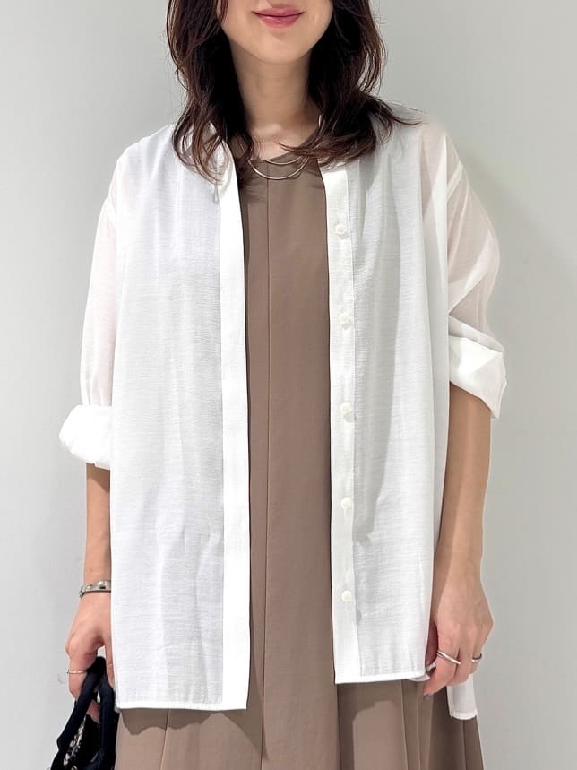 そんさんの「INDIVI｜【体型カバー／清涼感】シアーオーバーシャツ」を使ったコーディネート