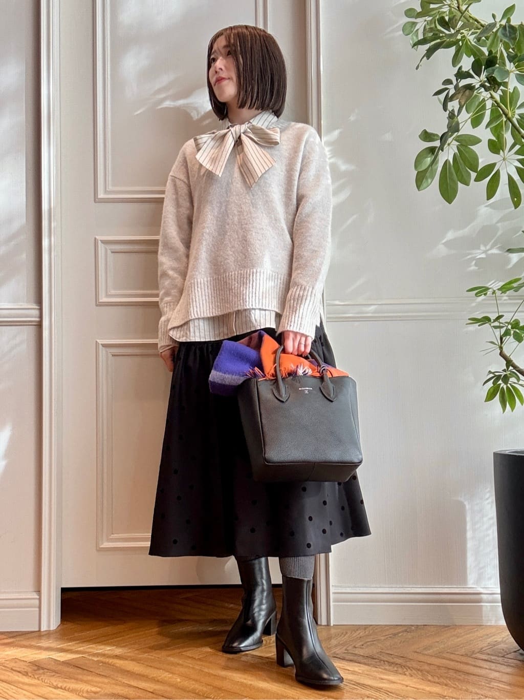 nakaoさんの「DRESSTERIOR｜アルパカブレンドVネックニット」を使ったコーディネート