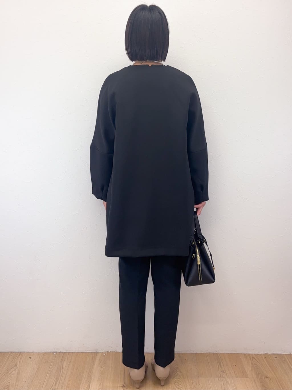 Takeさんの「OPAQUE.CLIP｜フラワー刺繍ペプラムブラウス【洗濯機OK】」を使ったコーディネート