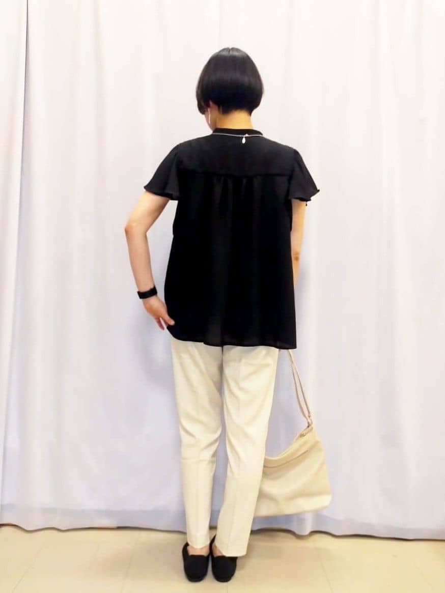 あんさんの「SHOO･LA･RUE｜【洗える/SS-3L】すっきりキレイにかっこよく 大人のテーパードパンツ」を使ったコーディネート