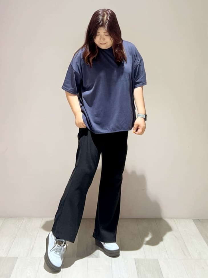 yumiさんの「ESPERANZA｜ミックスシューレーススニーカー」を使ったコーディネート