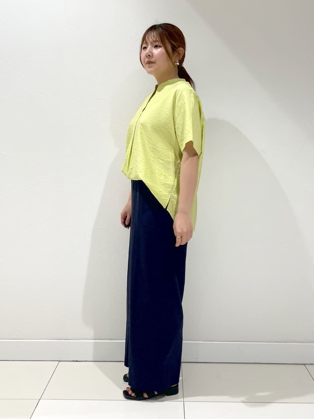 YUUKIさんの「INDIVI｜◆【洗える／UVケア／SETUP可能】スキッパードルマンブラウス」を使ったコーディネート