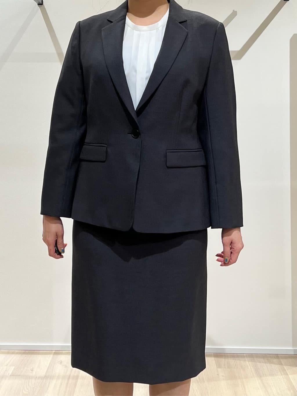 TOMOMIさんの「UNTITLED｜【通勤／オフィス】タックジョーゼットブラウス」を使ったコーディネート