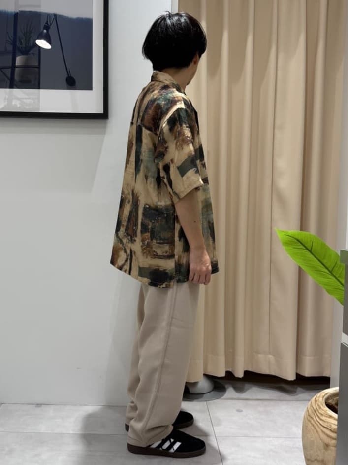 はさんの「THE SHOP TK｜アートプリントメッシュ半袖シャツ　【洗濯機OK】」を使ったコーディネート
