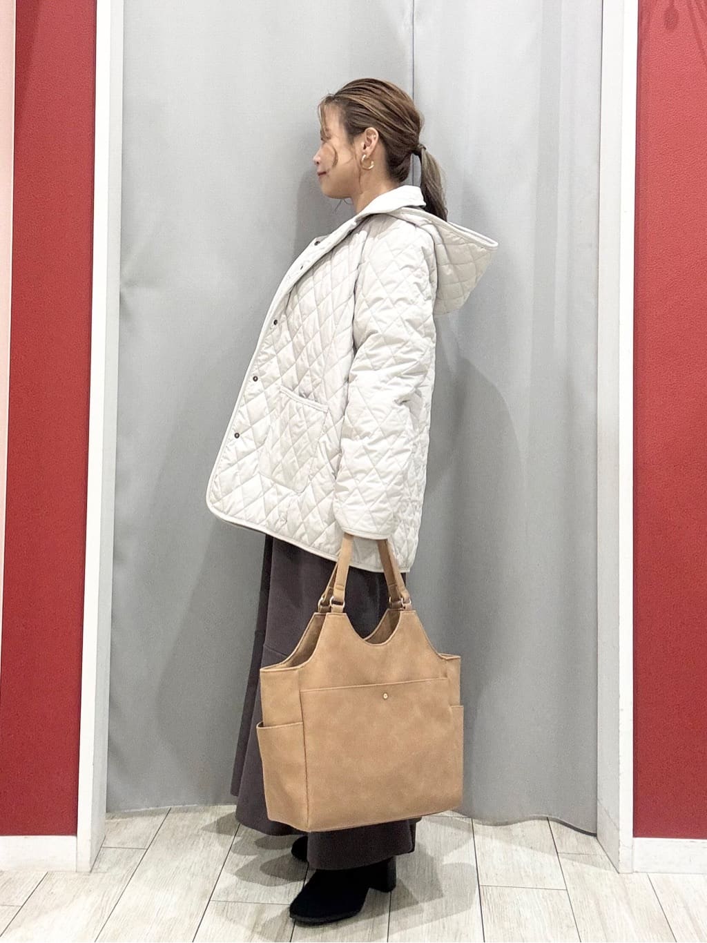 shioさんの「SHOO･LA･RUE｜【洗濯機可/S-LL】スタイルがすっきりに見える 裾マーメイドニットワンピース」を使ったコーディネート